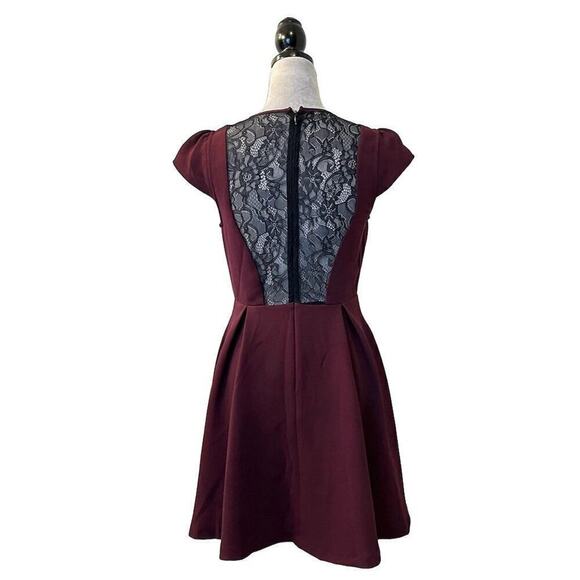 BCBGeneration Women's Fit-and-Flare Dress Size 4 Knee Length Lace Grunge Gothic - Picture 4 of 13